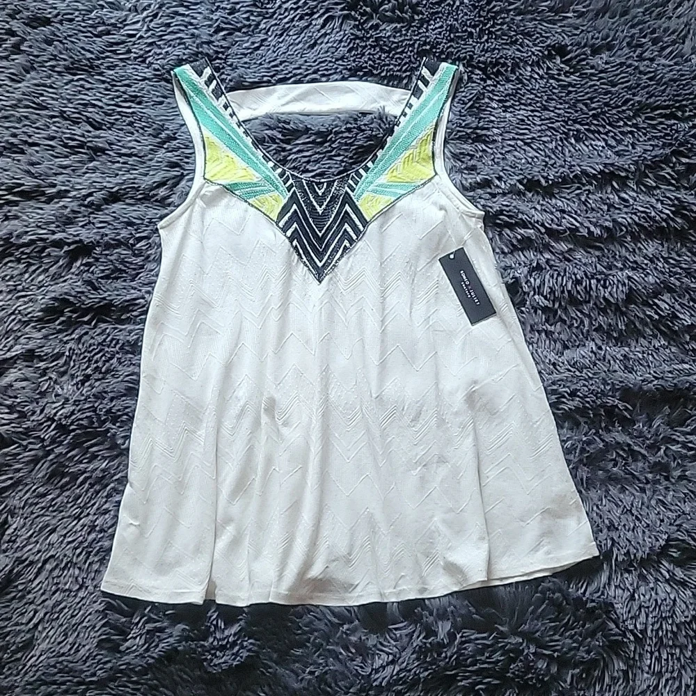 ๐ฃ tank - Picture 1 of 3